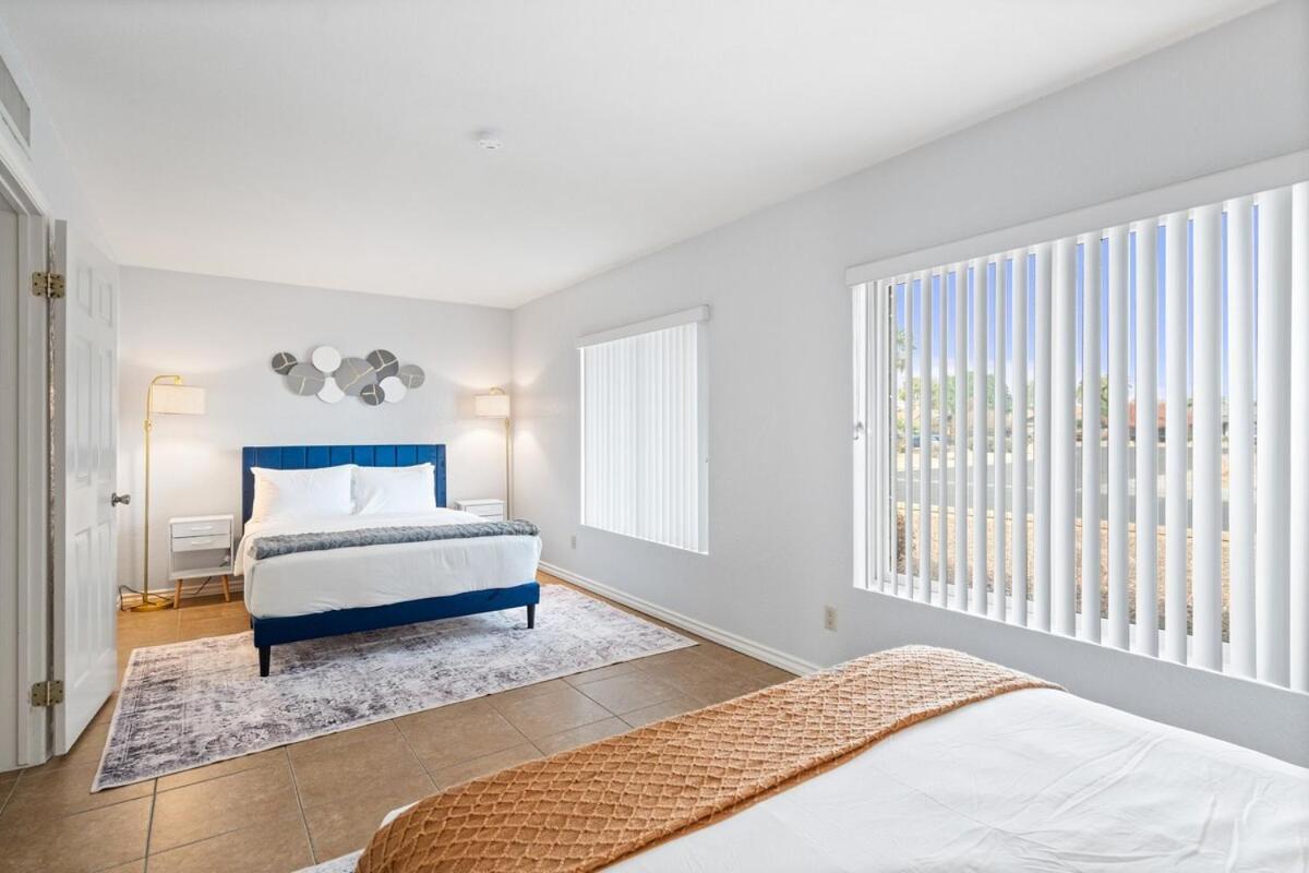 Desert Oasis With Pool And Games Holiday home Phoenix